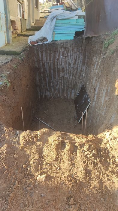 Услуги с мини багер, бобкат, трамбовка и самусвал!