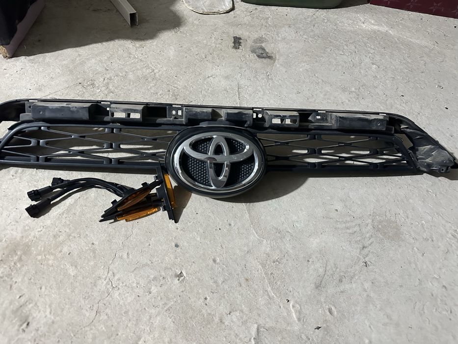 Решетка радиатора 2015 4runner 285