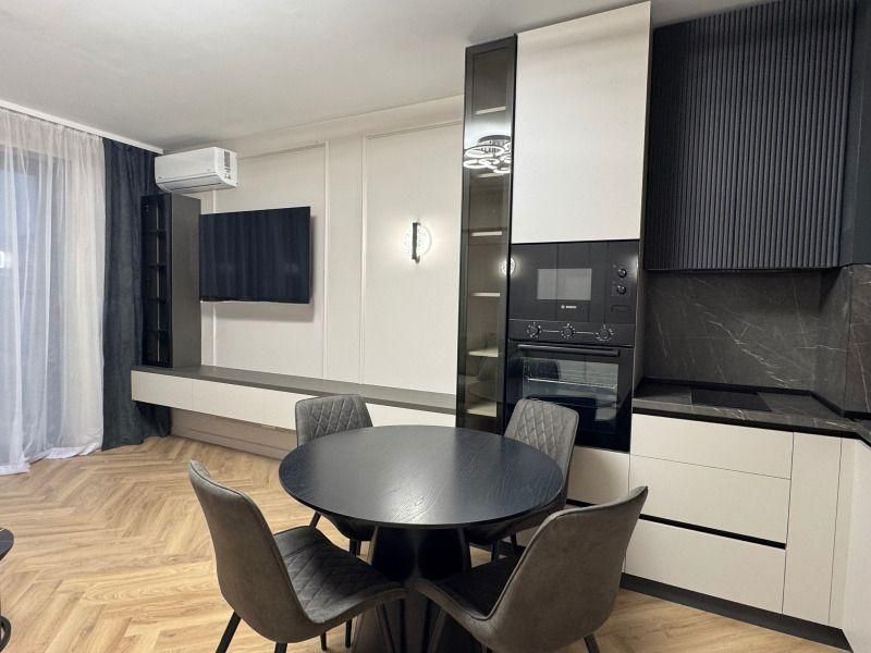 Двустаен апартамент в ж.к. Красно село.