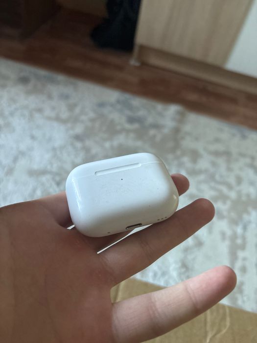 airpods 2 pro сломанная