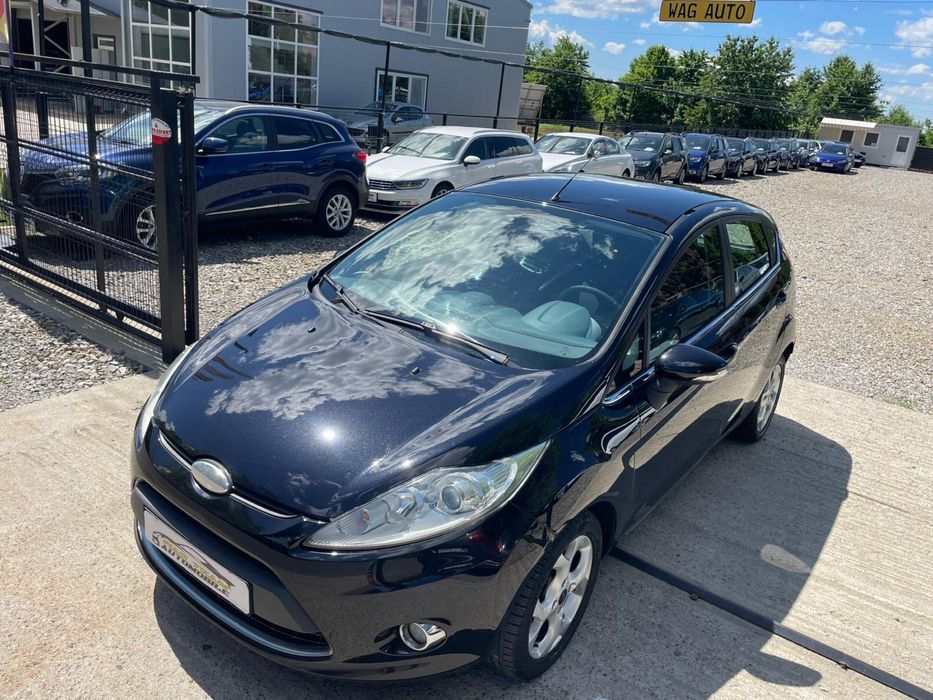 Ford fiesta 1.4 benzina 2009 titanium 97 cp RATE FIXE