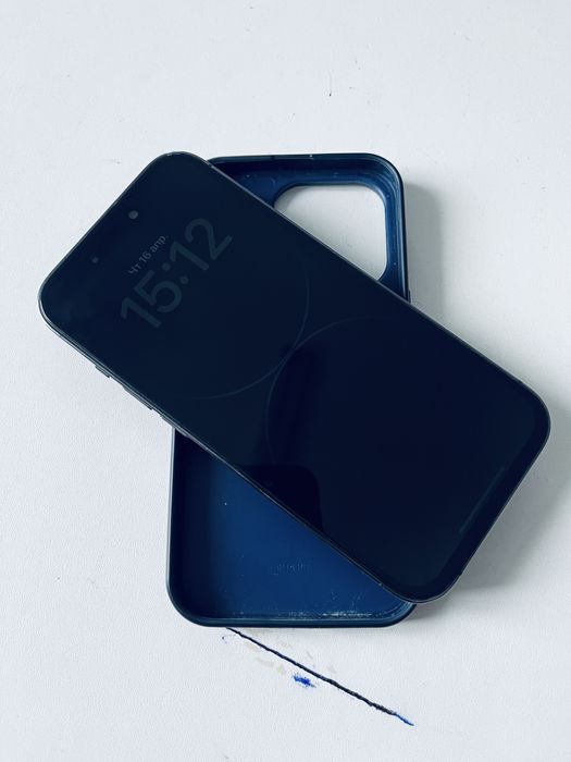 Продам Айфон 14 про