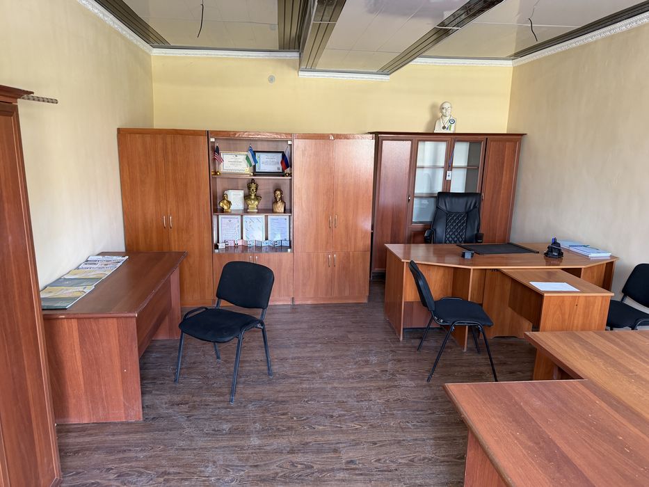 Продается нежилое помещение 1000 м² в Алмалыке — Отличная локация!