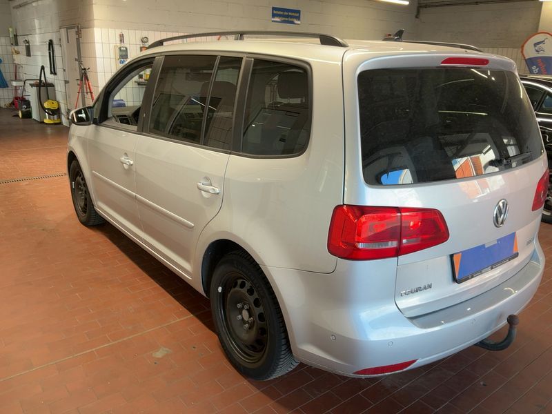 Volkswagen Touran 2.0 TDI Comfortline 2013