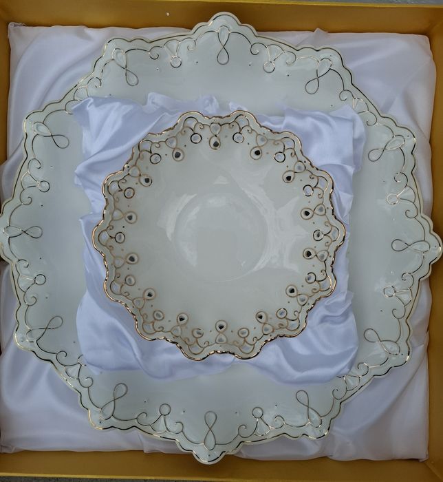 Продаётся новый сервировочный набор Imperial.