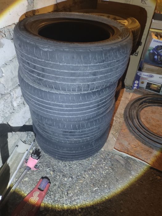 Продаётся шины б/у.