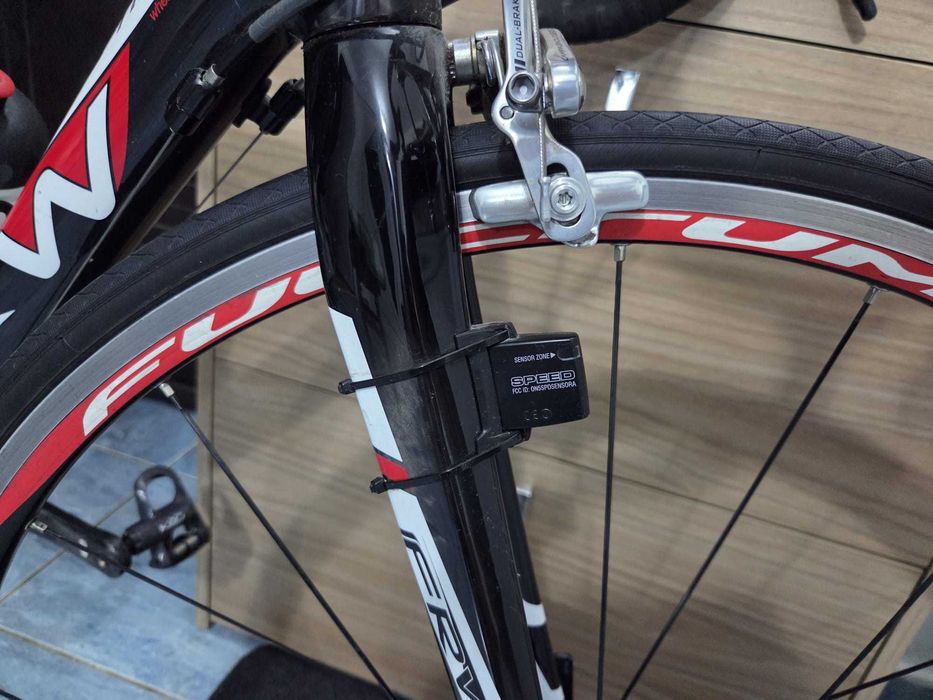 bicicleta cursiera carbon frw
