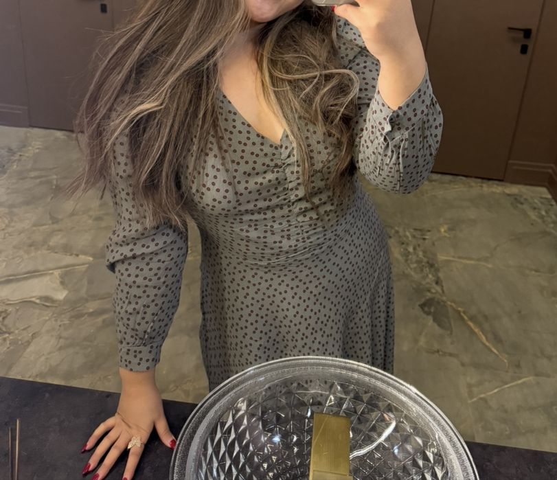 Продажа платьев(черный,синий,розовый)