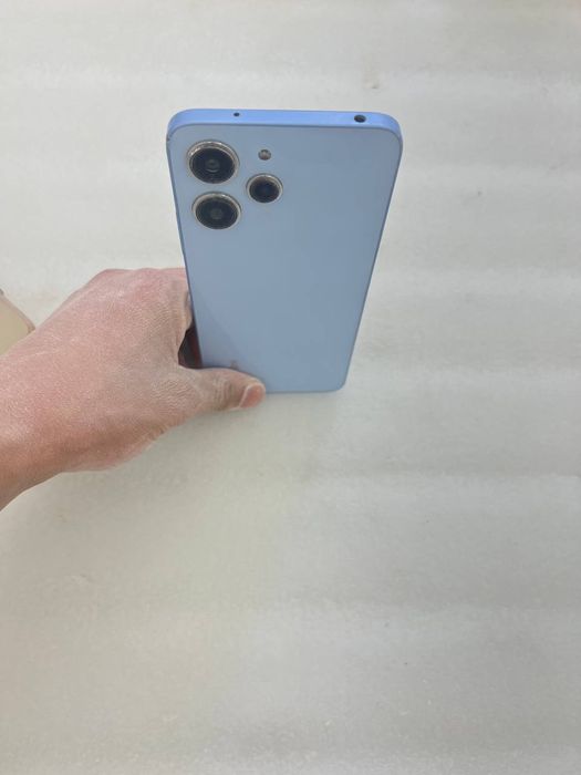 Redmi 12 8/256Gb idial iPhone ga obmen bor sieochni sotiladi