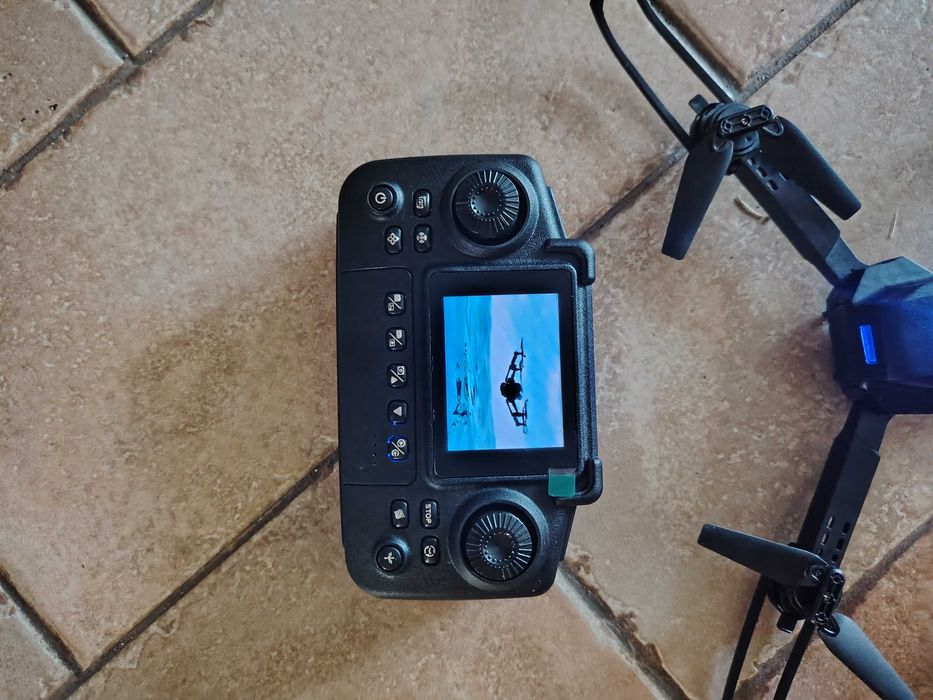 Dronă  ecran digital - dual camera