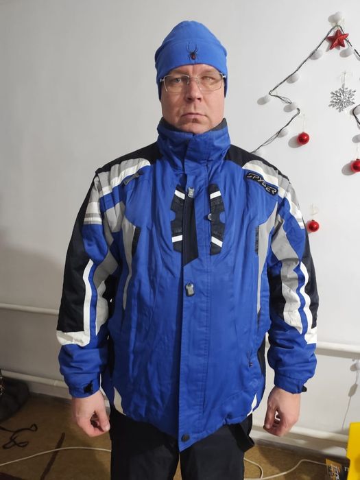 Продам костюм SPYDER