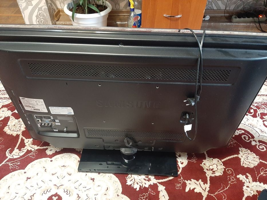 Продам телевизор Samsung