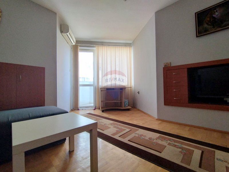 Продава се Двустаен апартамент в Варна, Спортна зала - 70 кв.м за 2786 €/кв.м - Снимка #5