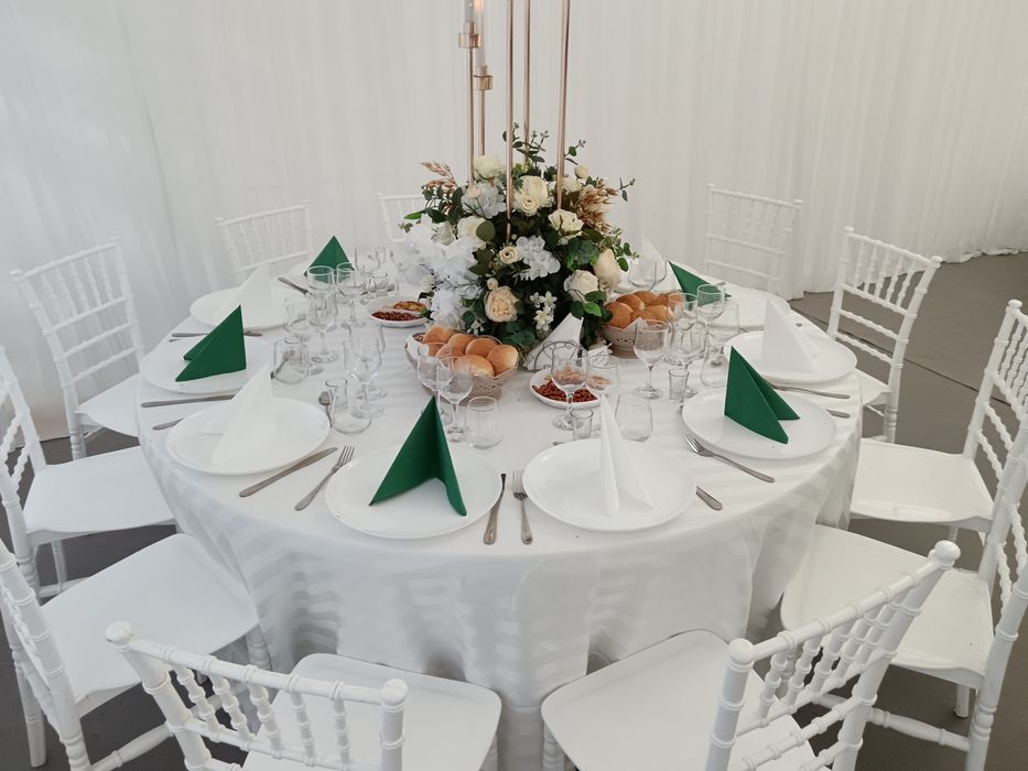 Inchiriem cort evenimente