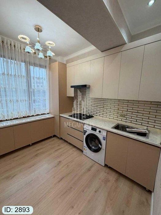 SOTILADI №2893 premium kvartira sotiladi+padval 70m2