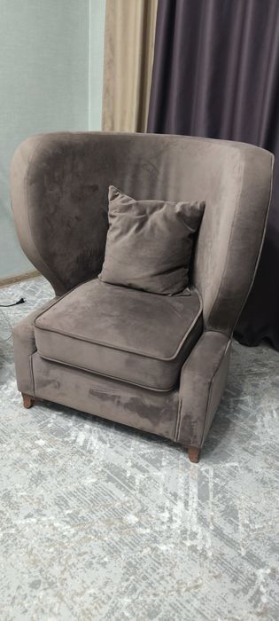 Дизайнерское кресло