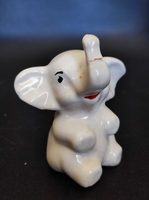 Порцеланови фигурки на животни