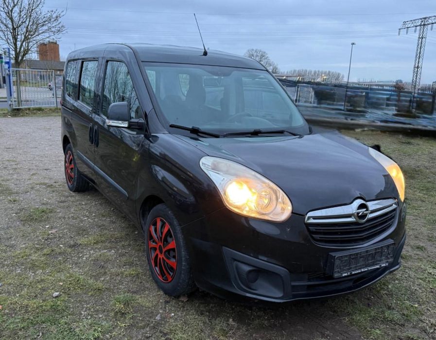 Bot complet Opel Combo D 2014 bara fata capota aripi faruri trager