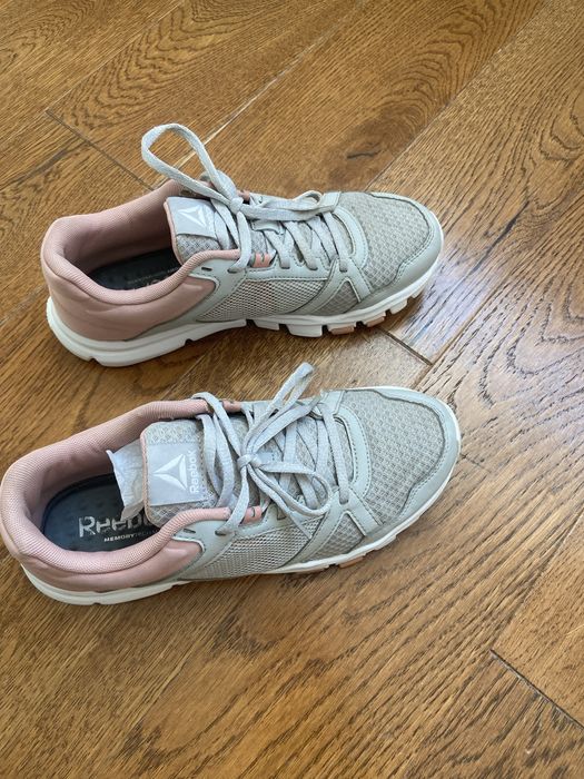 Продается Детская обувь б/у