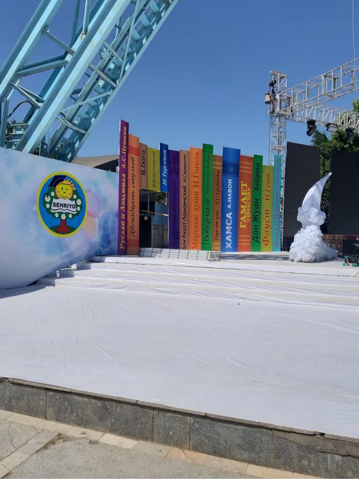 Наружная реклама Реклама на окно,оракал,наклейка,банер