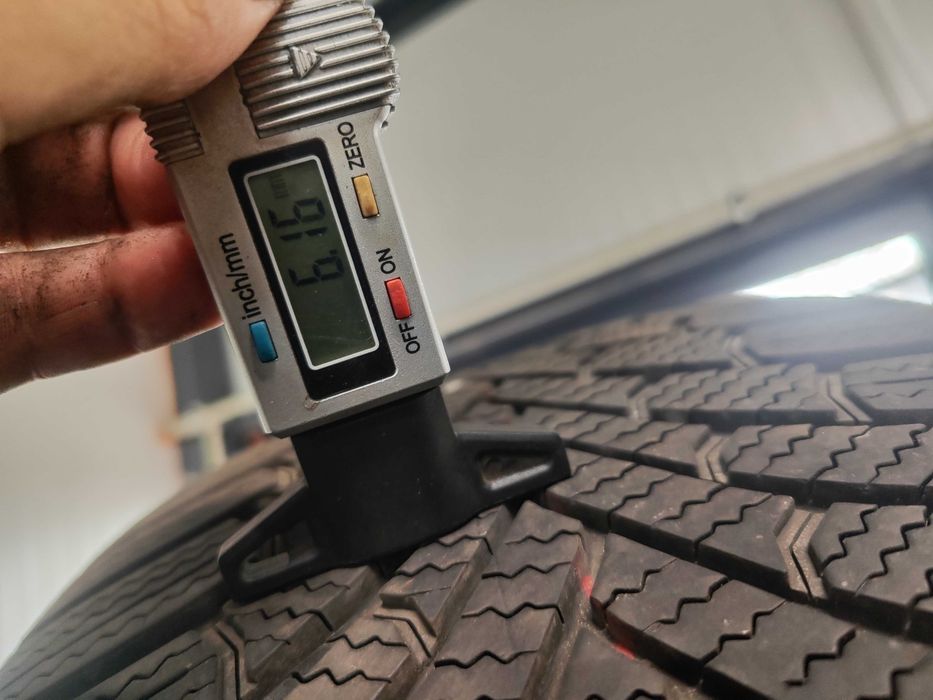 2бр.зимни гуми 255/50/19 Bridgestone