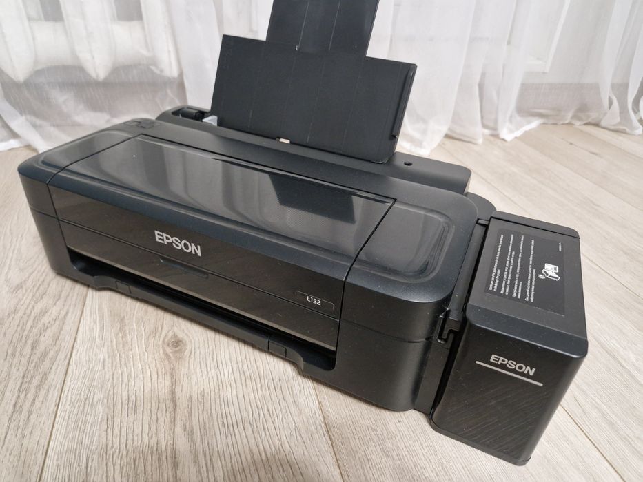 Продам цветной принтер EPSON L132