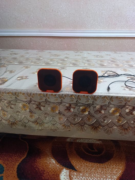Kompyuter kalonkalari telefon noutbuk kompyuter uchun Aux ketadi