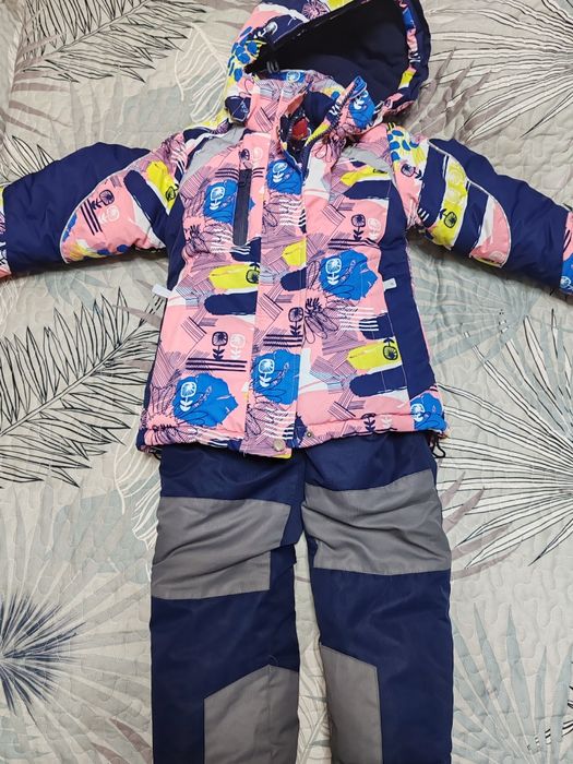 Продам детский зимний комбинезон