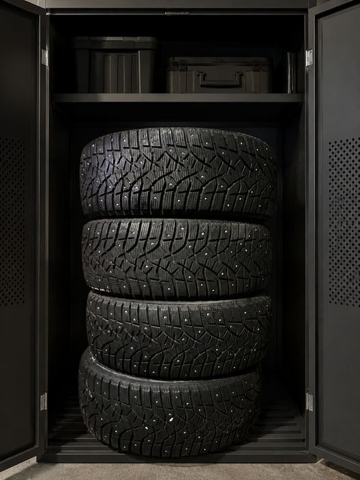 Bridgestone Blizzak Spike-02 245/40R18 зимняя шипованная 4 шт Алматы