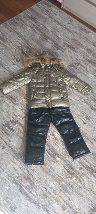 Продам зимний костюм размер 122см