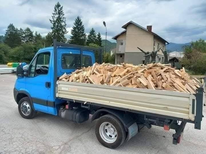 Продавам нарязани Букови Изрезки.