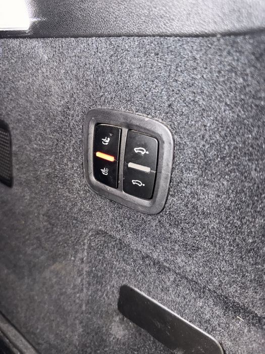 Vand / Schimb Porsche cayenne S  * PANO* Matrix*Distronic*360*Carlig