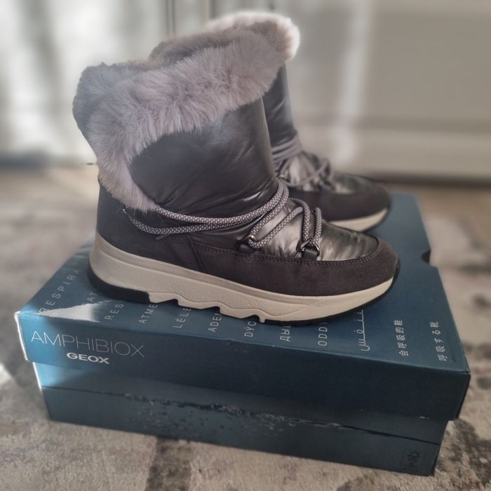 Ghete impermeabile din piele întoarsă Geox