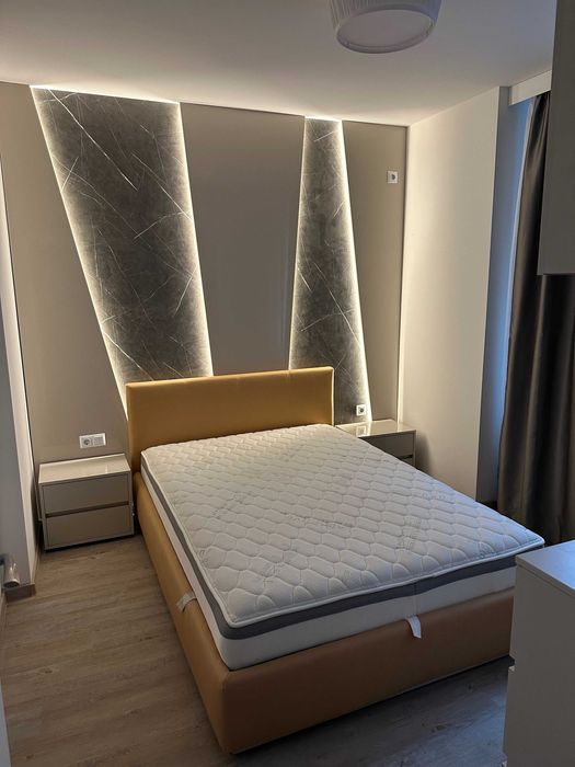 Дава се под наем Тристаен апартамент в Търговище, Център - 82 кв.м за 433.5 € - Снимка #12