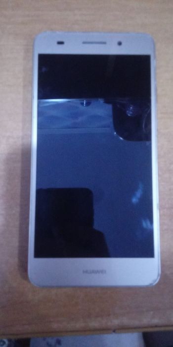 Продаю телефон Huawei Y3 II