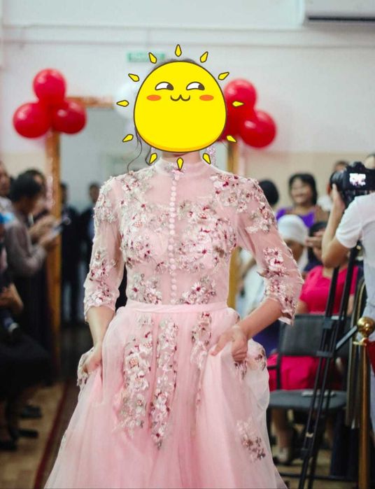 Платье на выпускной.