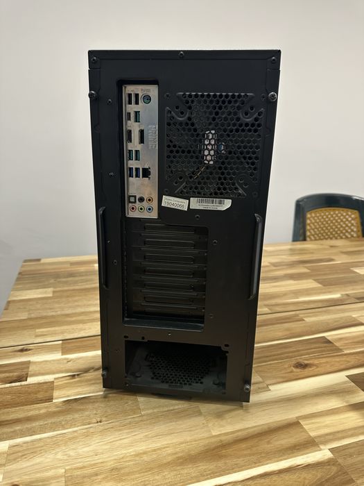 Комютърна кутия COOLERMASTER