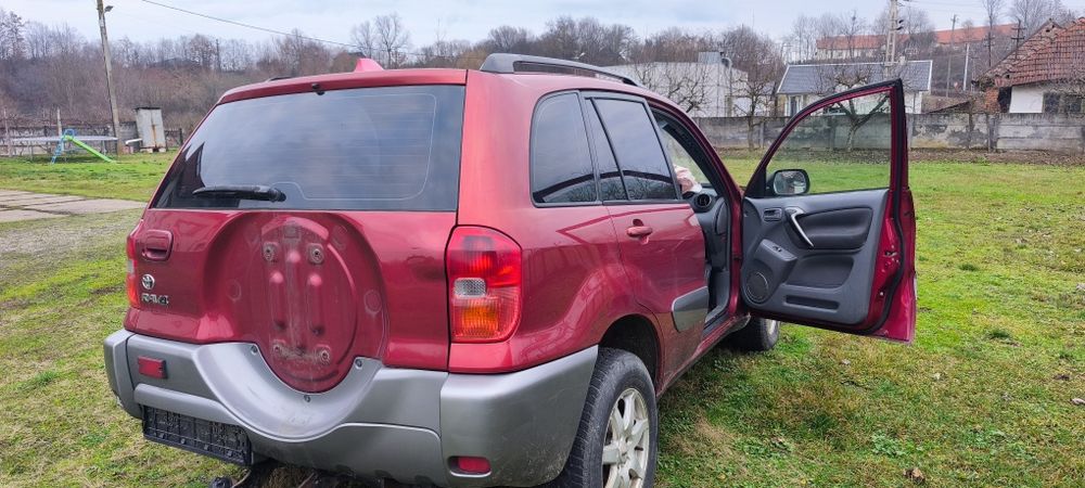 Vând Toyota RAV4 2003