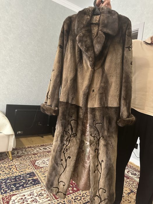 Продам норковую шубу