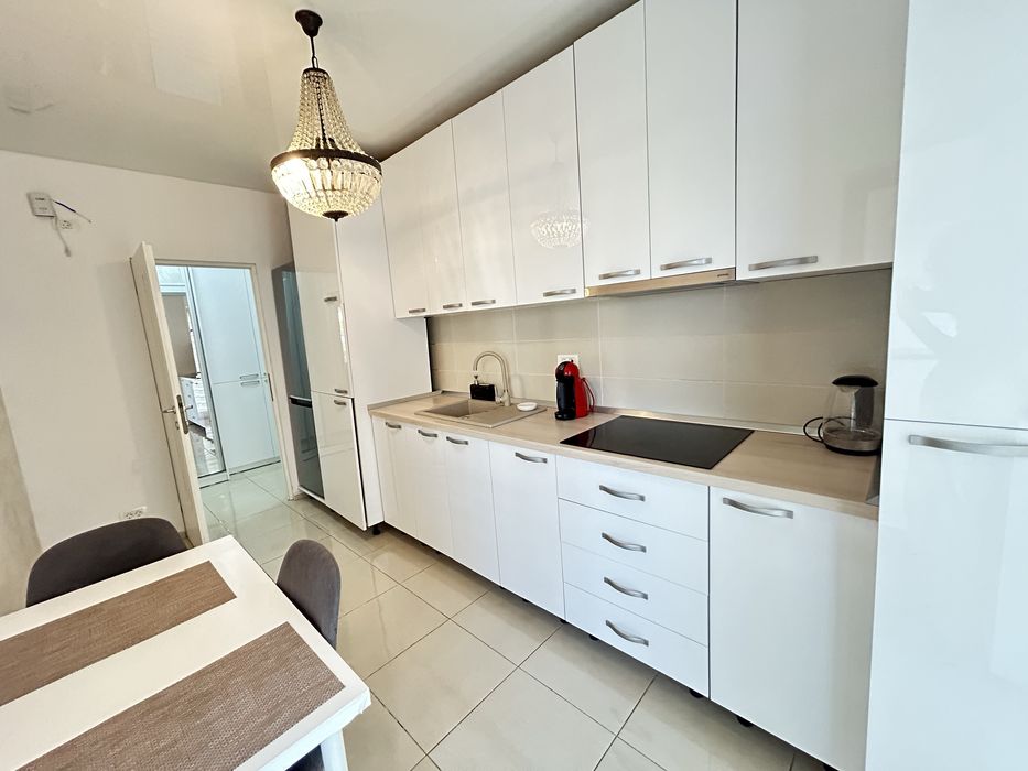 Regim hotelier-intre Afi si Plaza Mall