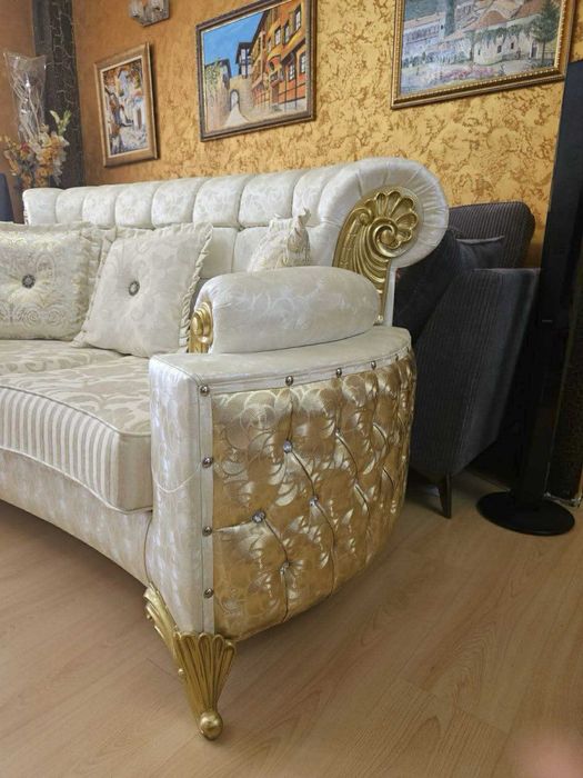 Продавам холова гарнитура