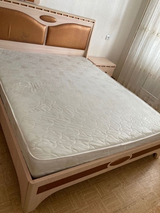 Спальный гарнитур в отличном состоянии.