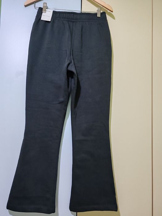 Ново долнище Nike