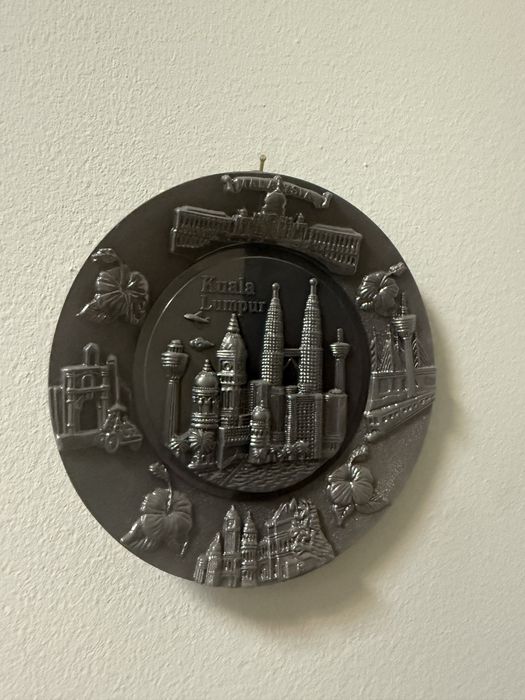 Картина, тарелки (сувениры)