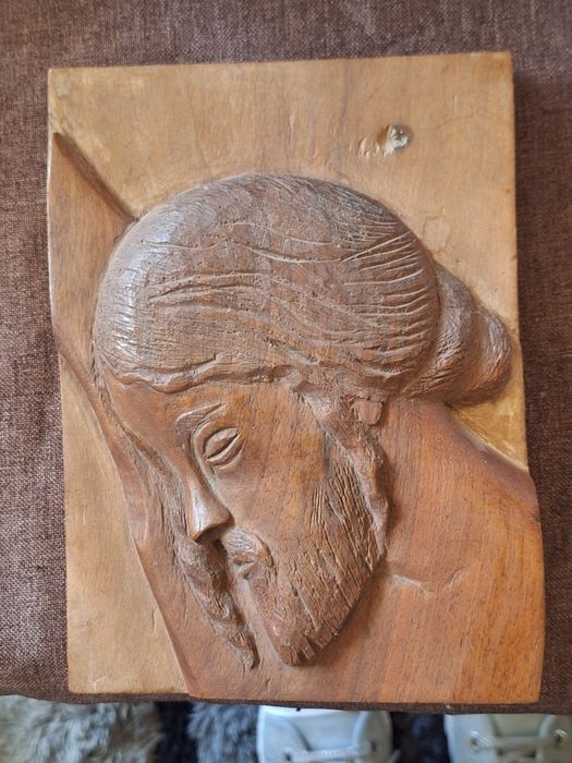 Icoana sculptata in lemn
