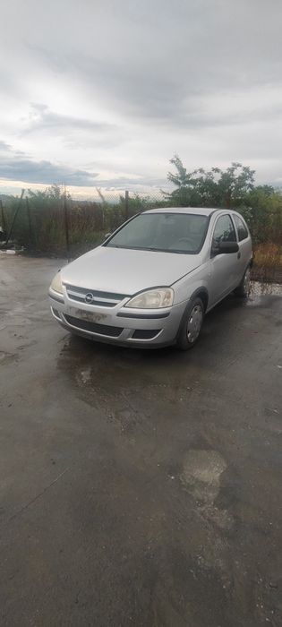 Dezmembrez Opel Corsa C