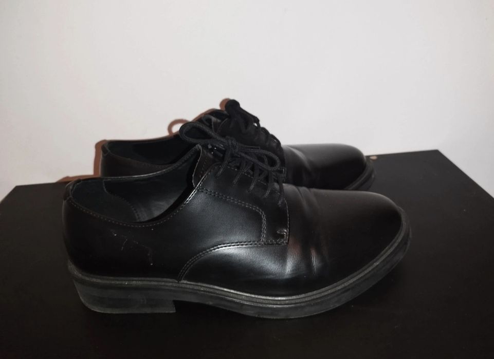 Pantofi piele Zara