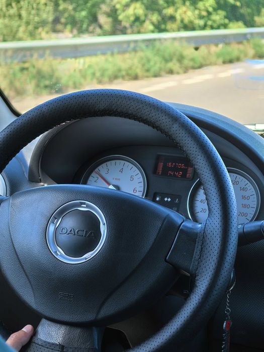 Dacia logan 2011