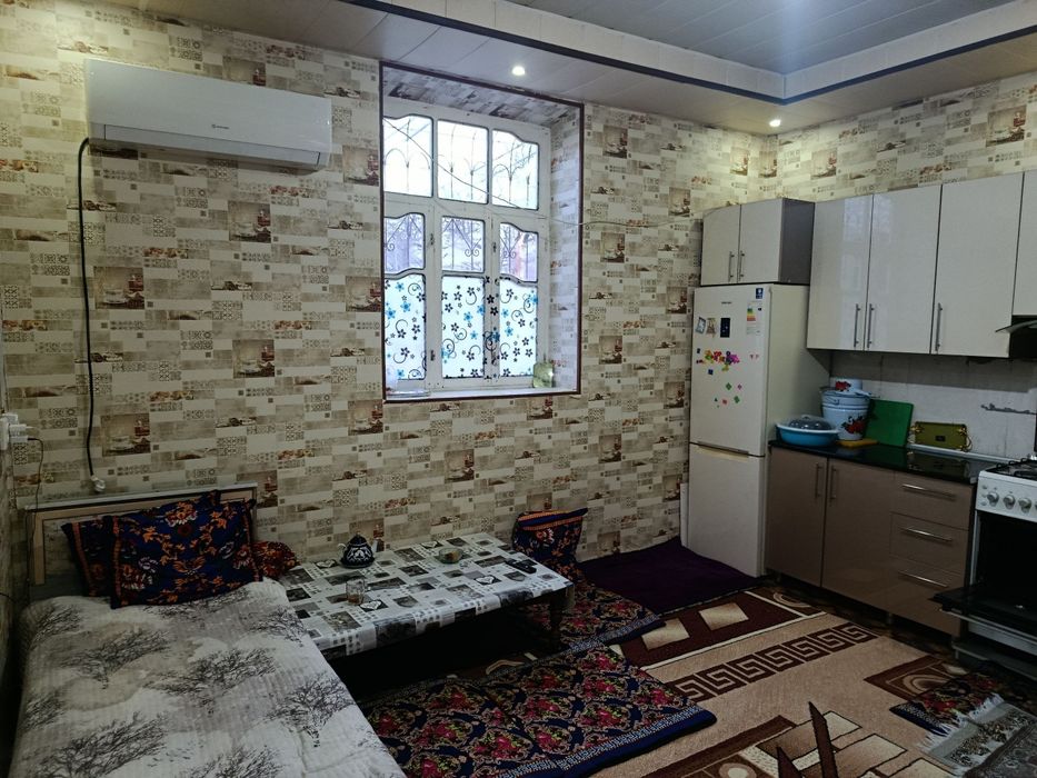 Uy sotiladi.   Xolati yaxshi