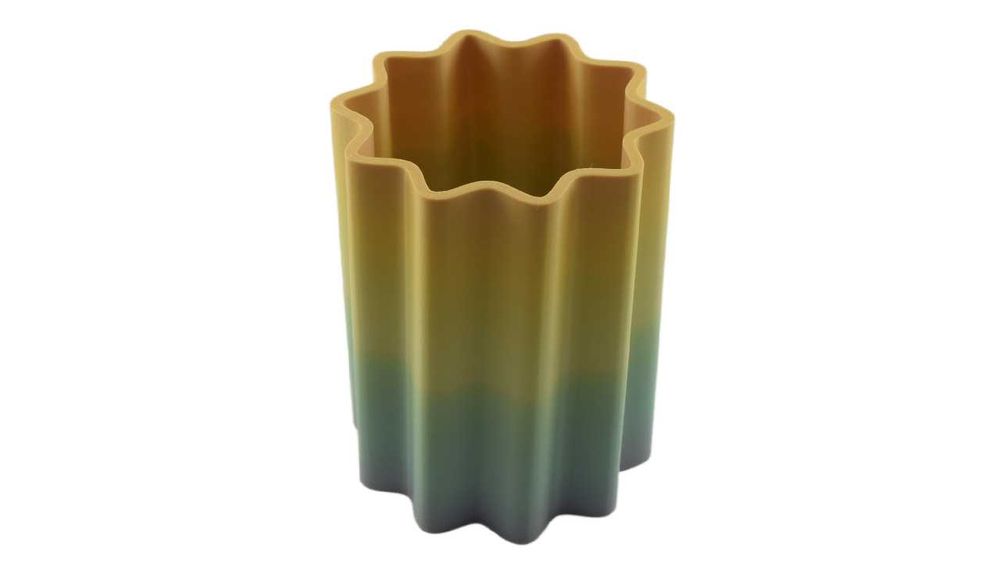 3D органайзер за бюро – уникален дизайн с преливащи цветове